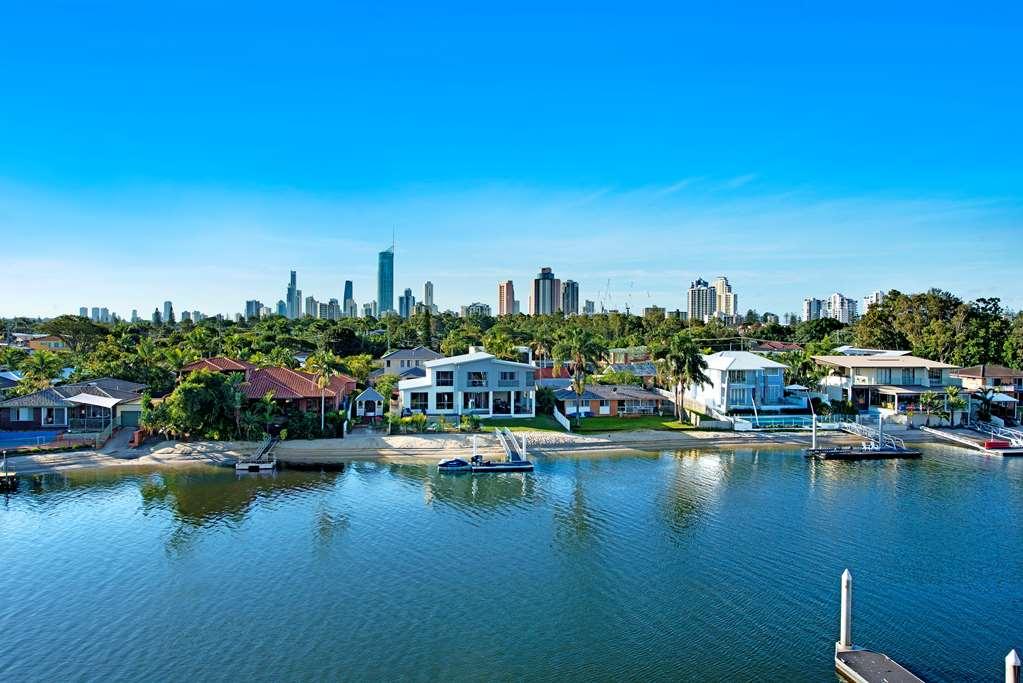 Ultiqa Freshwater Point Resort Broadbeach Gold Coast Exterior photo