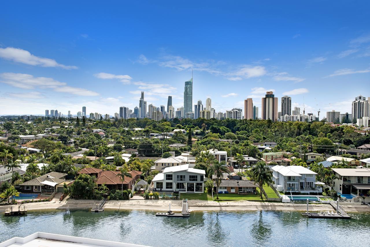 Ultiqa Freshwater Point Resort Broadbeach Gold Coast Exterior photo
