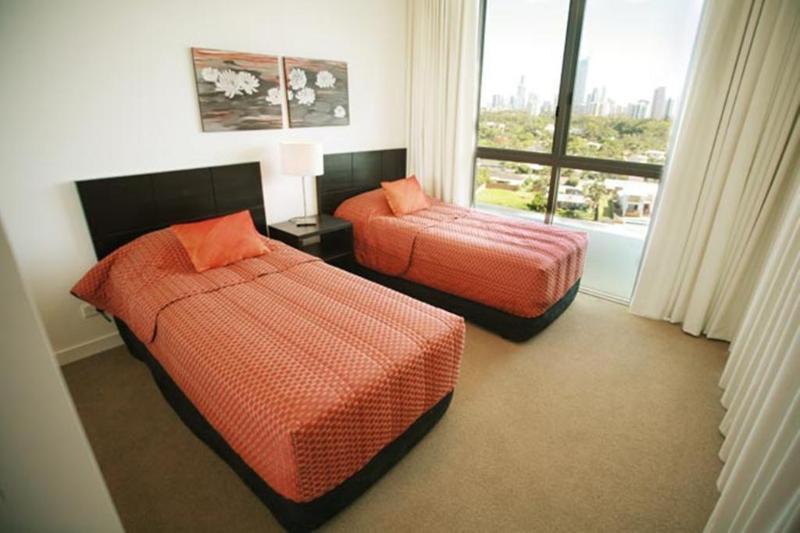 Ultiqa Freshwater Point Resort Broadbeach Gold Coast Exterior photo