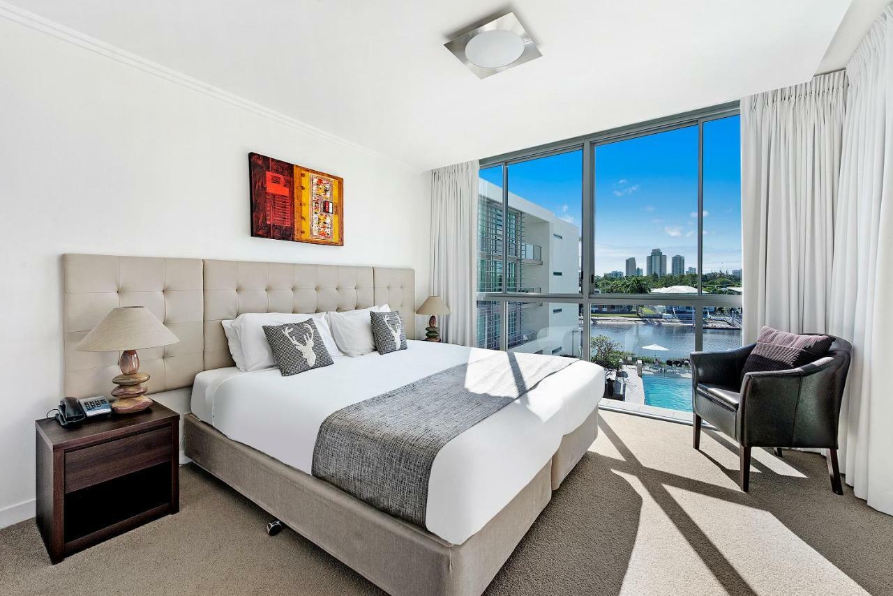 Ultiqa Freshwater Point Resort Broadbeach Gold Coast Exterior photo